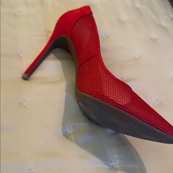 Jessica Simpson Vibrant Red Mesh Heels 👠 - Picture 3 of 4